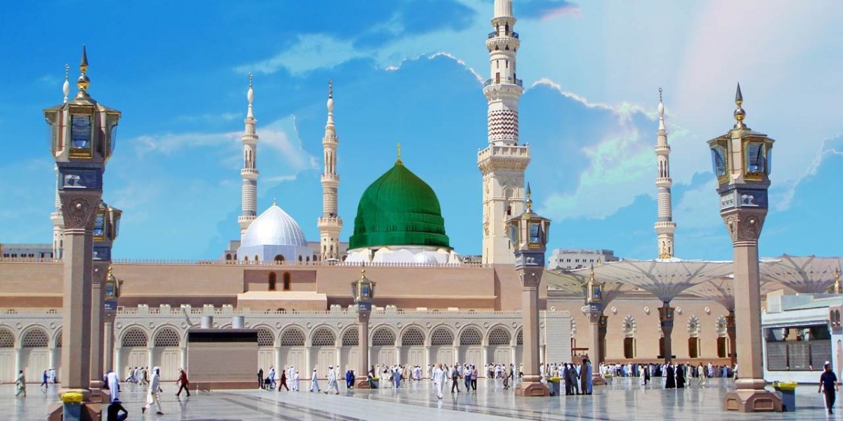 4 Star Deluxe Umrah Package UK and Umrah Travel Agency