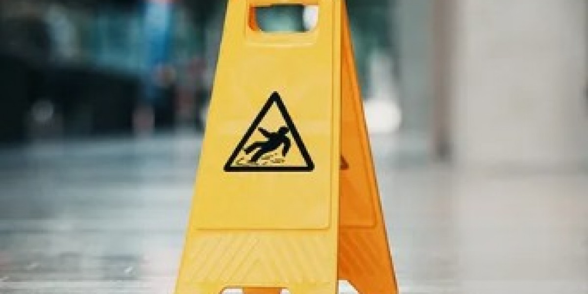 Slip and Fall Lawyer Manhattan: Protecting Your Rights After an Accident