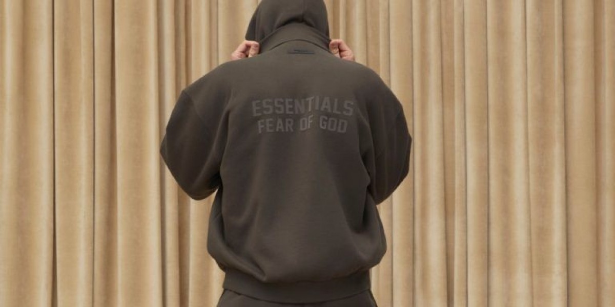 Confidence Turns a Simple Trend into a Bold Fashion Statement